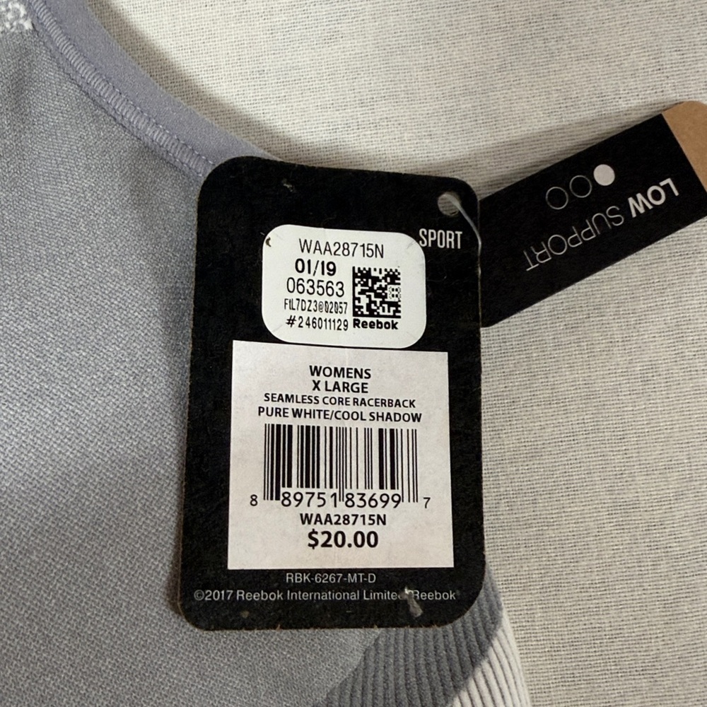 NWT Reebok Sports Bra - Picture 3 of 4